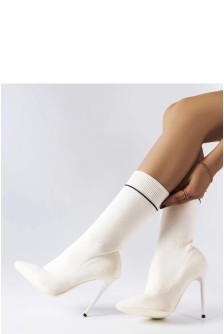 Batai su kulnu model 204773 Solea