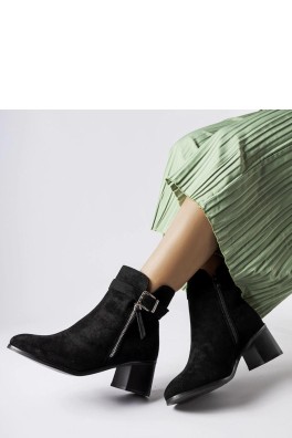 Batai su kulnu model 205112 Solea