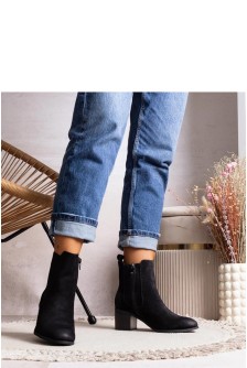 Batai su kulnu model 206447 Solea