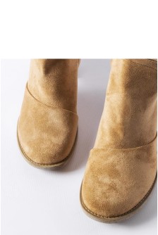 Batai su kulnu model 206573 Solea