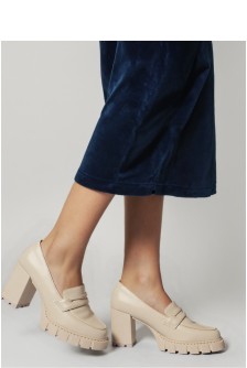 Batai blokiniu kulnu model 210350 Inello