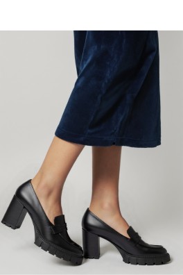 Batai blokiniu kulnu model 210351 Inello