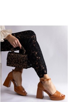 Sandalai su kulnu model 212073 PRIMO