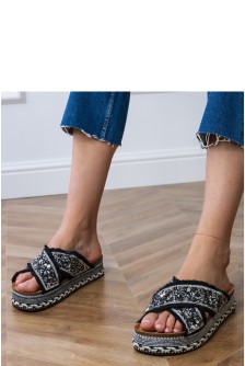 Šlepetės model 213384 PRIMO