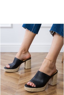 Šlepetės model 213715 PRIMO