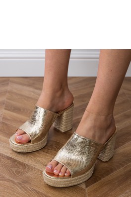 Šlepetės model 213717 PRIMO