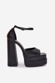Sandalai su kulnu model 213912 Step in style