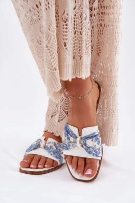 Šlepetės model 214717 Step in style