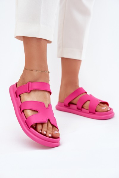 Šlepetės model 215161 Step in style
